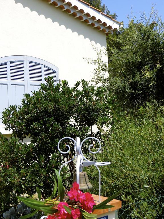 Appartement Dans Villa St Raphael Сен-Рафаэль Номер фото